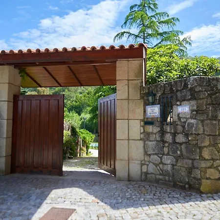 2 Bedrooms House With Sea View Shared Pool And Furnished Garden At Cristelo 1 Km Away From The Dom wakacyjny *